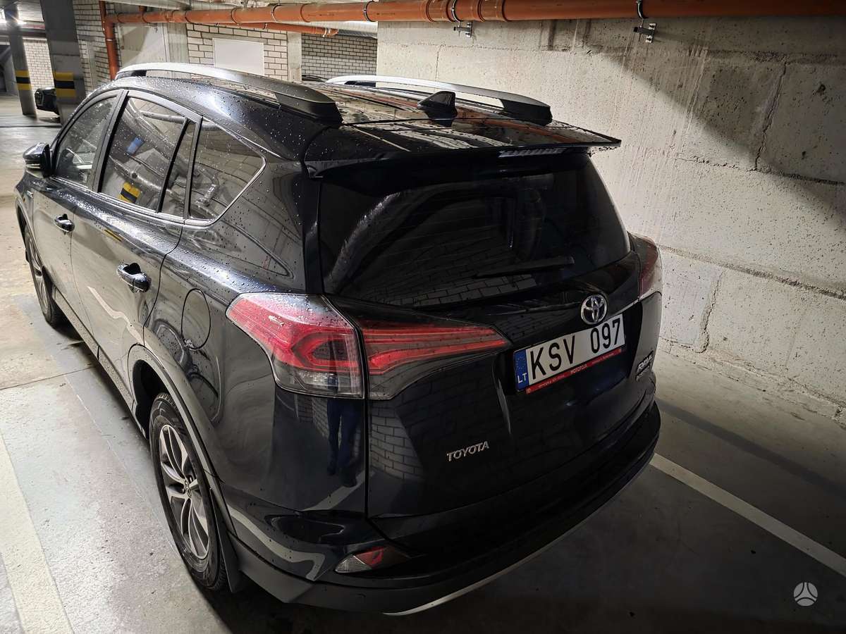 Toyota RAV4 - 5