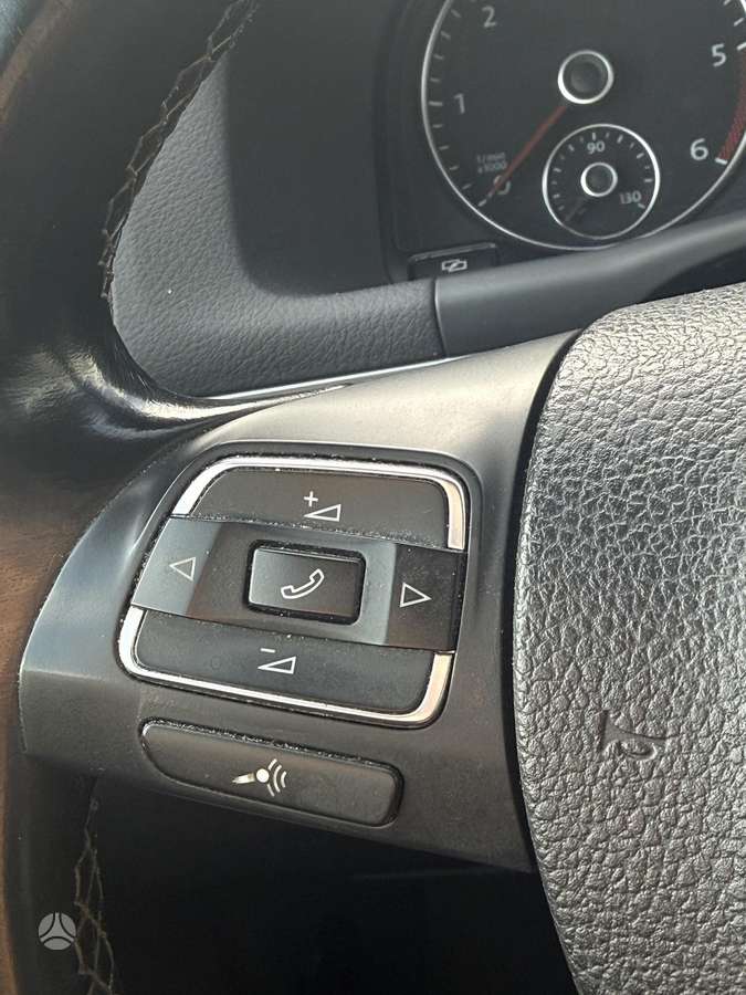 Volkswagen Touran - 6