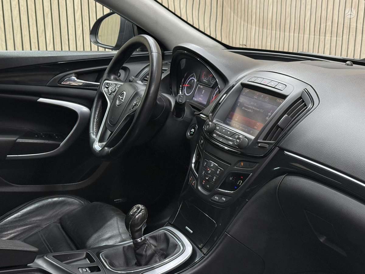 Opel Insignia, 2.0 l., Универсал
