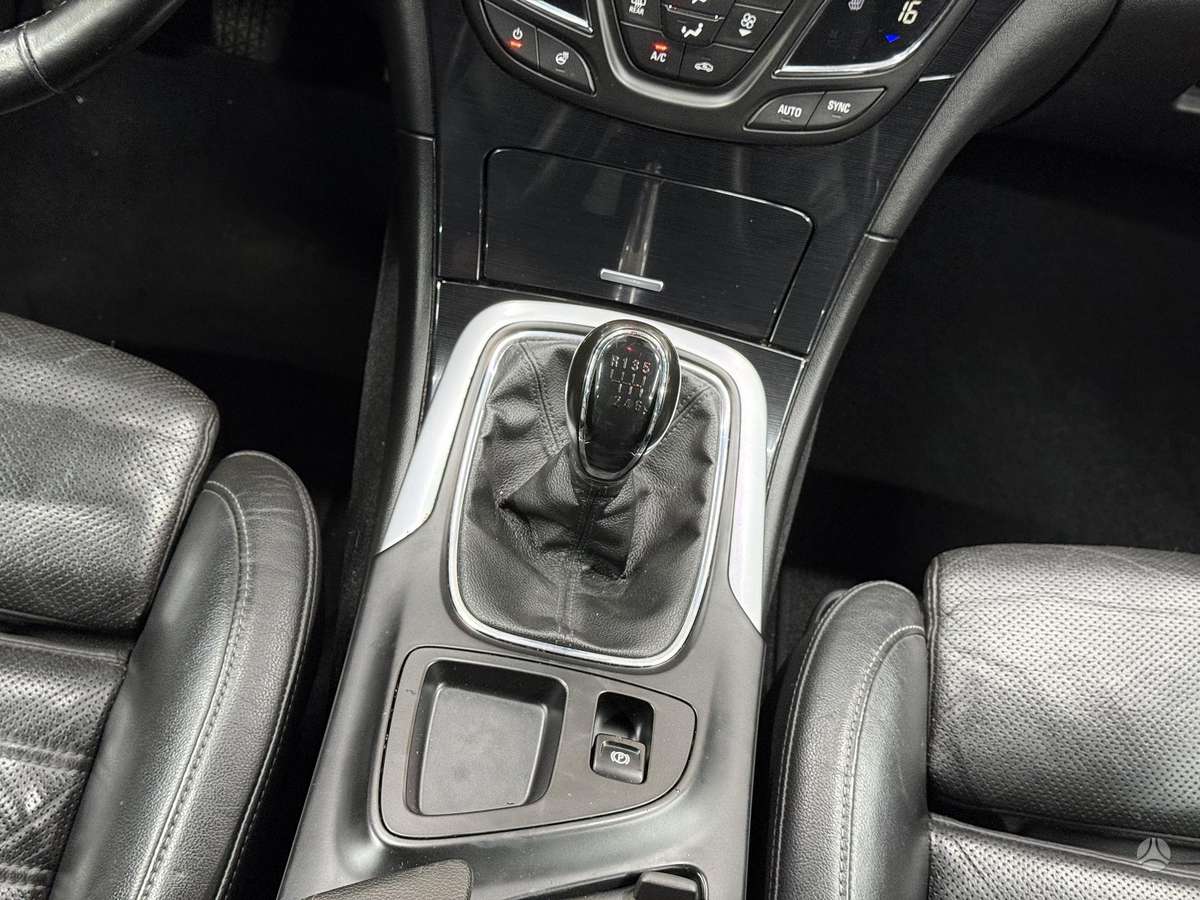 Opel Insignia, 2.0 l., universalas