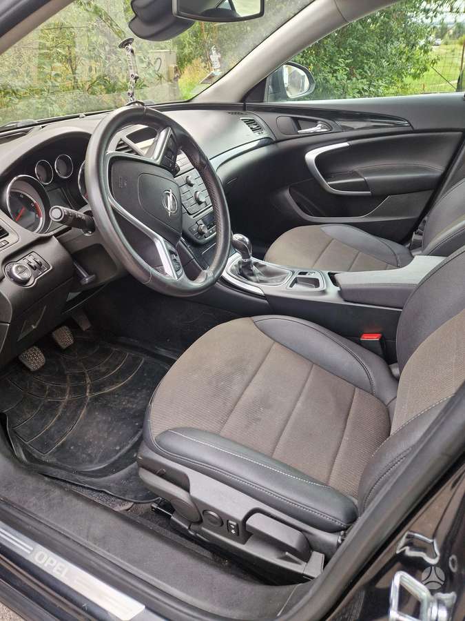 Opel Insignia, 2.0 l., Седан
