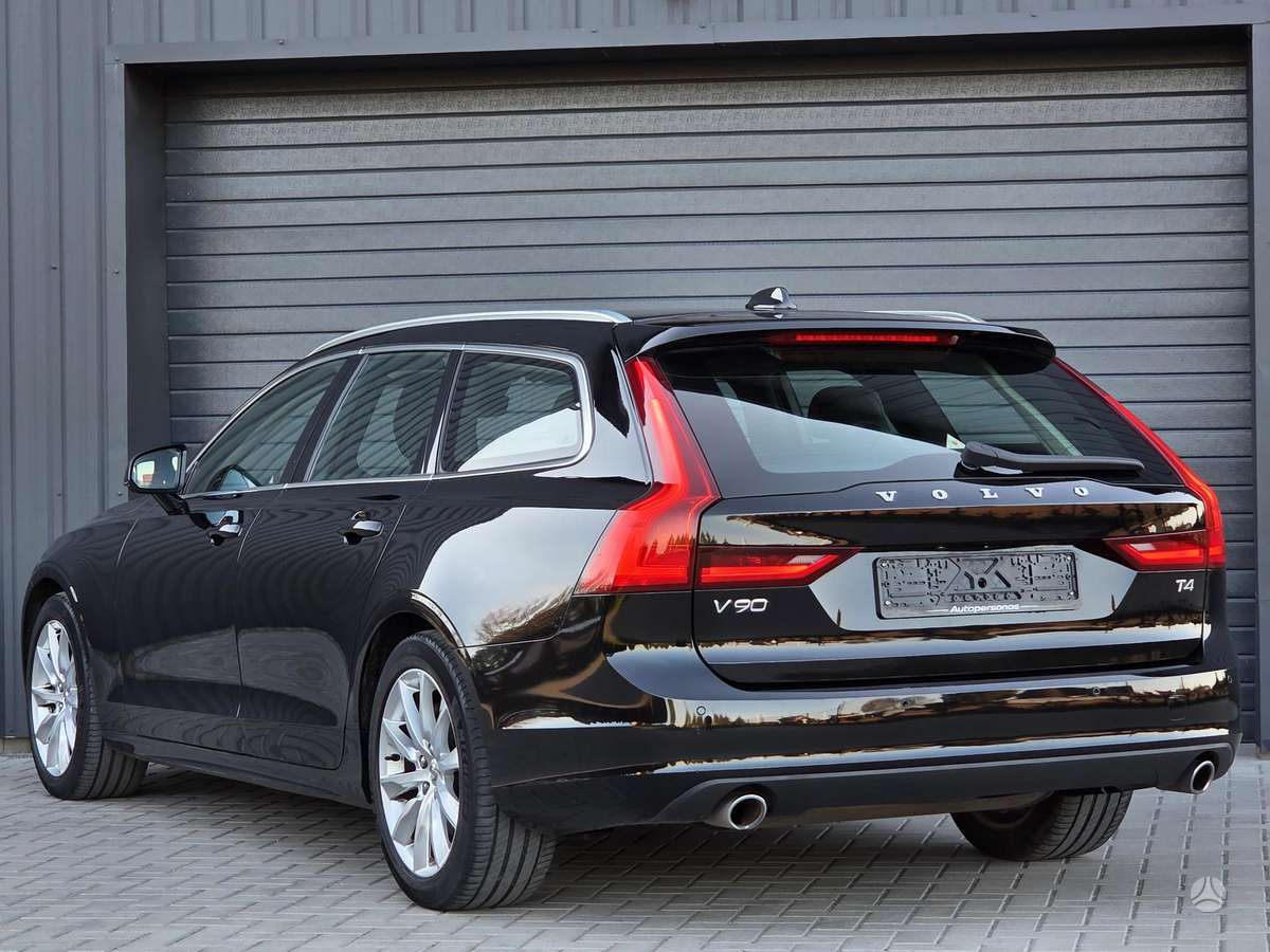 Volvo V90 - 2