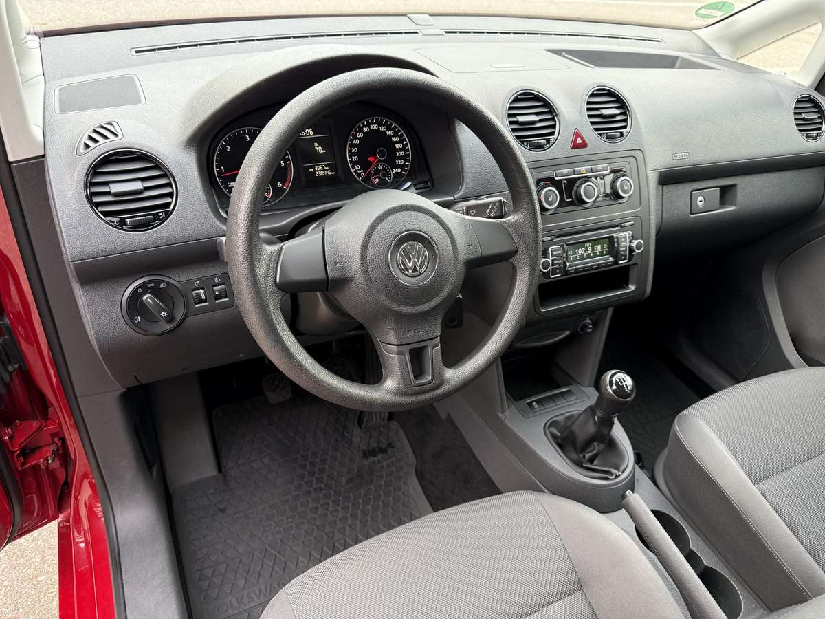 Volkswagen Caddy - 9