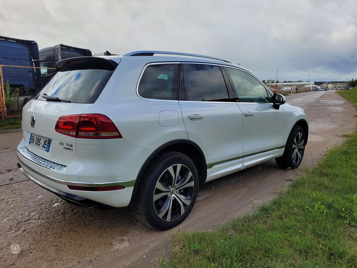 Volkswagen Touareg - 5