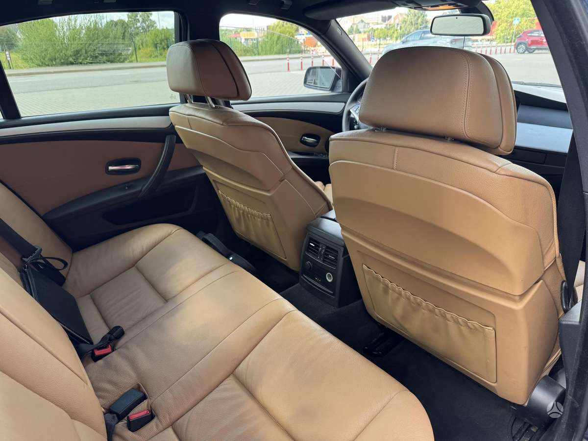 BMW 525, 3.0 l., Седан