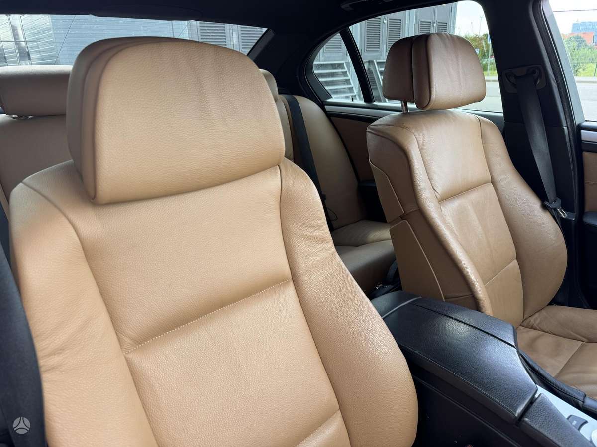 BMW 525, 3.0 l., Седан