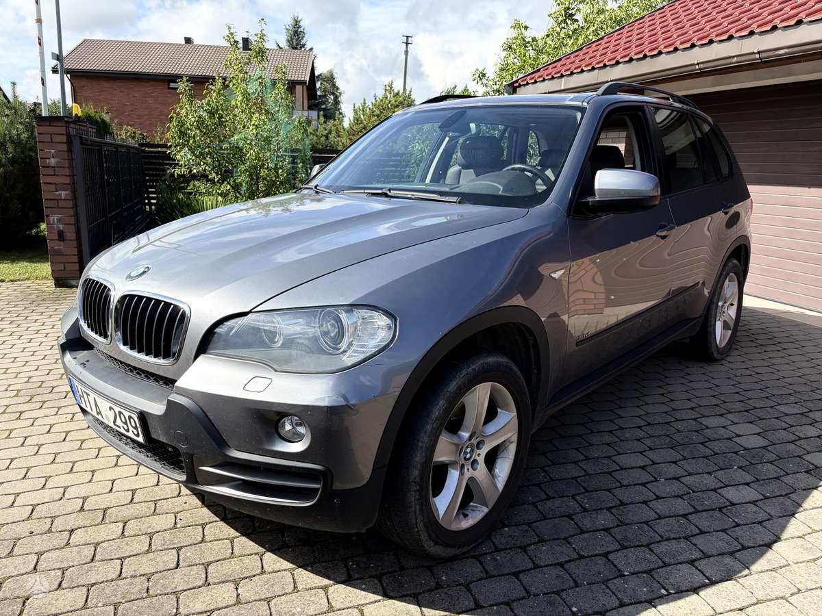 BMW X5, 3.0 l., Минивэн
