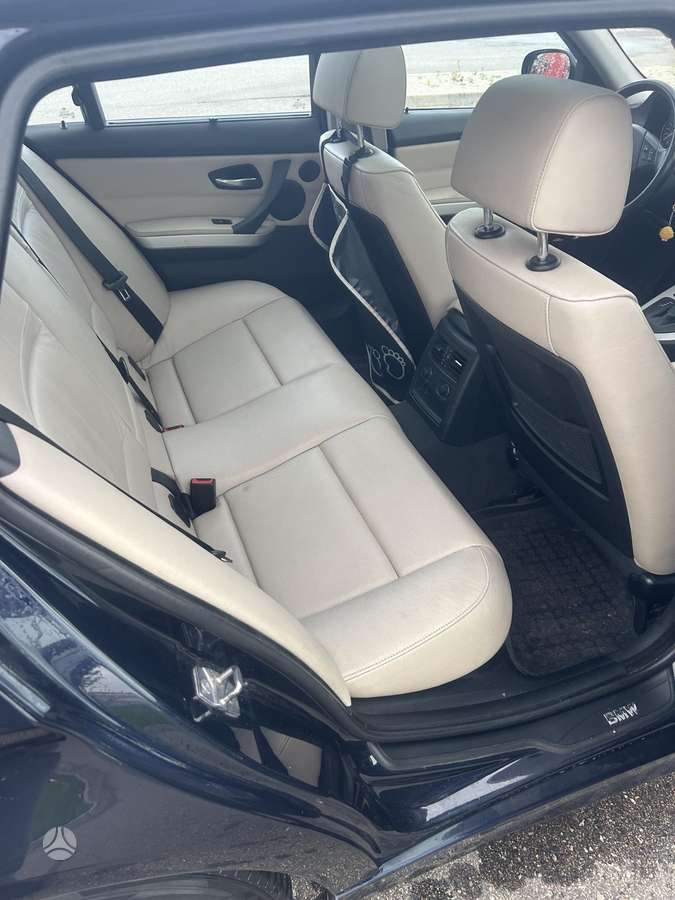 BMW 320, 2.0 l., wagon