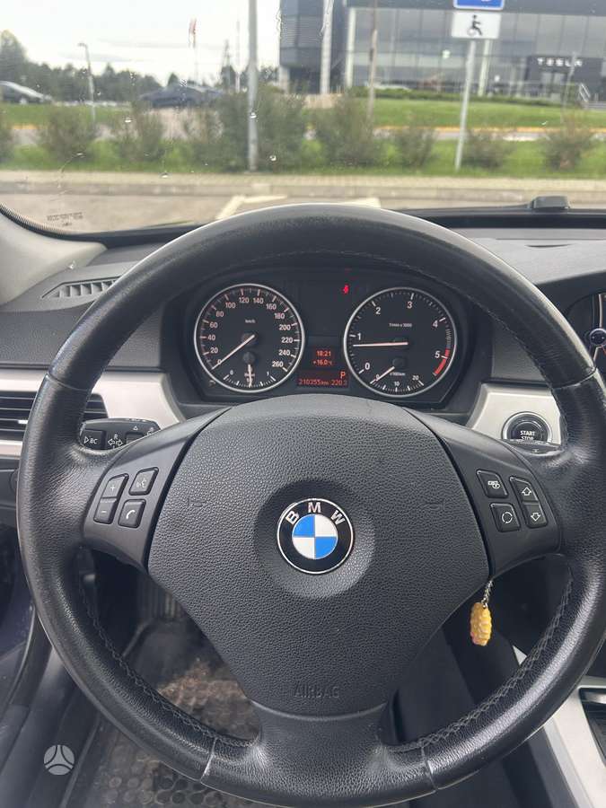 BMW 320, 2.0 l., wagon