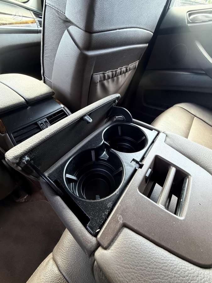 BMW X5, 3.0 l., Минивэн