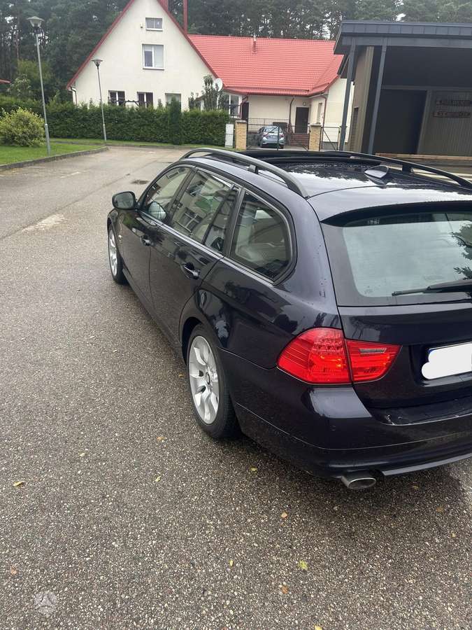 BMW 320, 2.0 l., wagon
