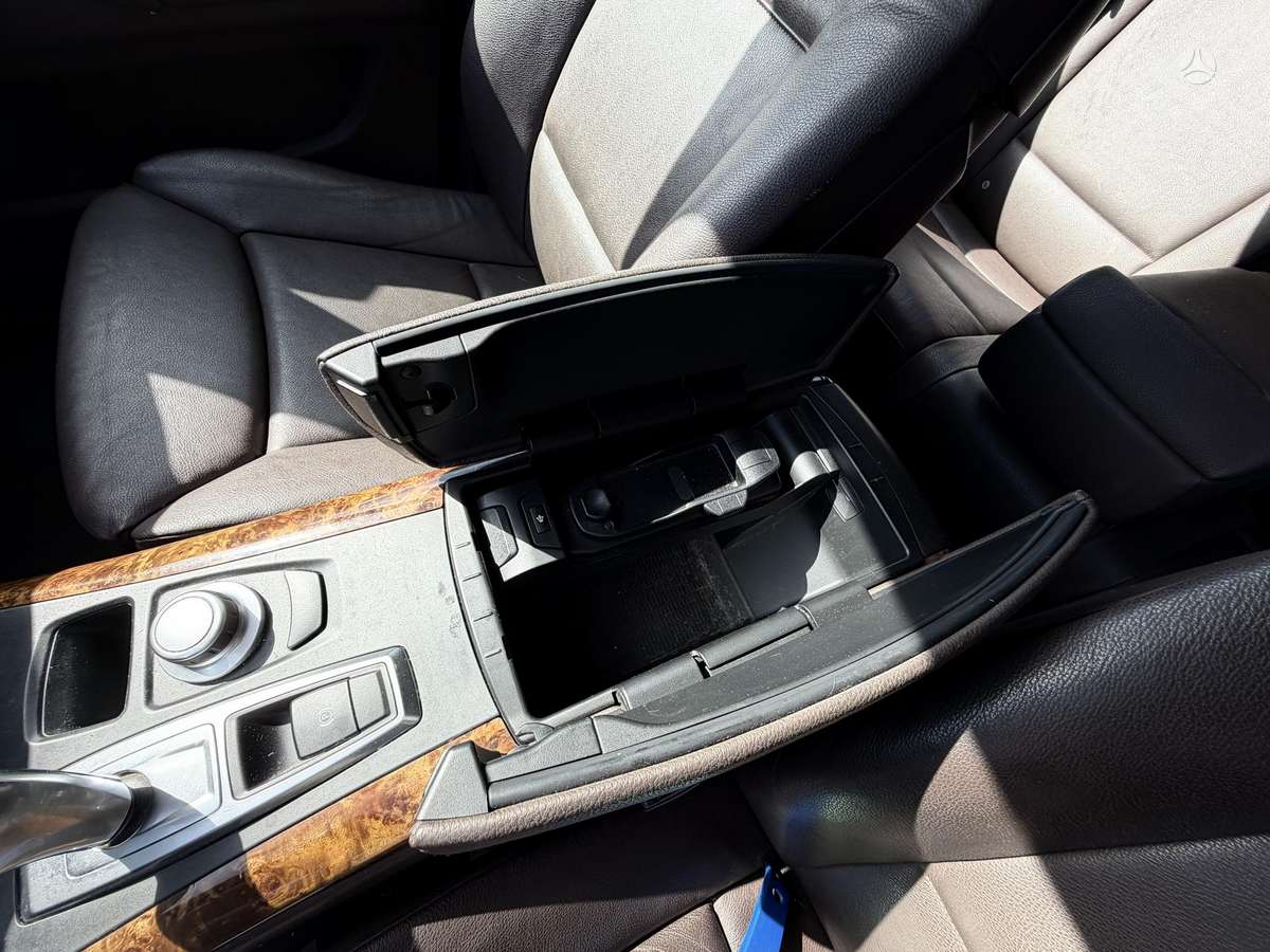 BMW X5, 3.0 l., Минивэн