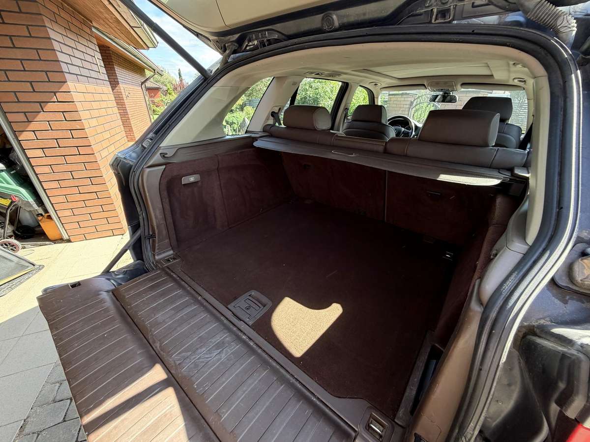 BMW X5, 3.0 l., Минивэн
