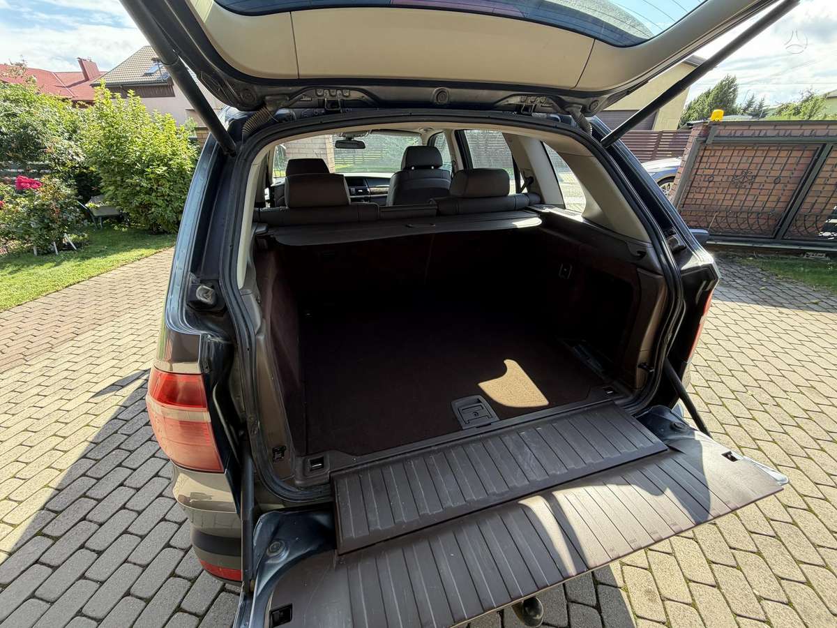 BMW X5, 3.0 l., Минивэн
