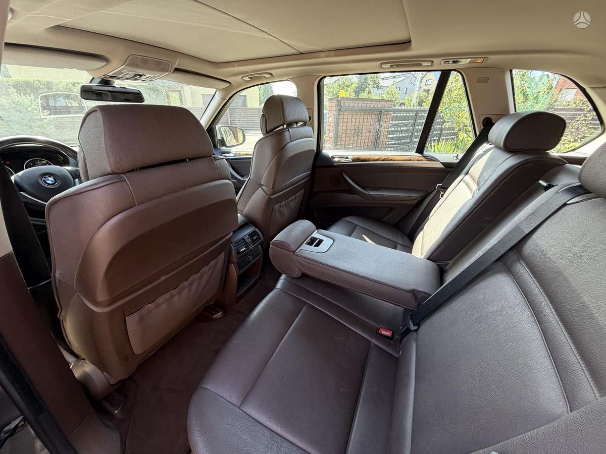 BMW X5, 3.0 l., Минивэн