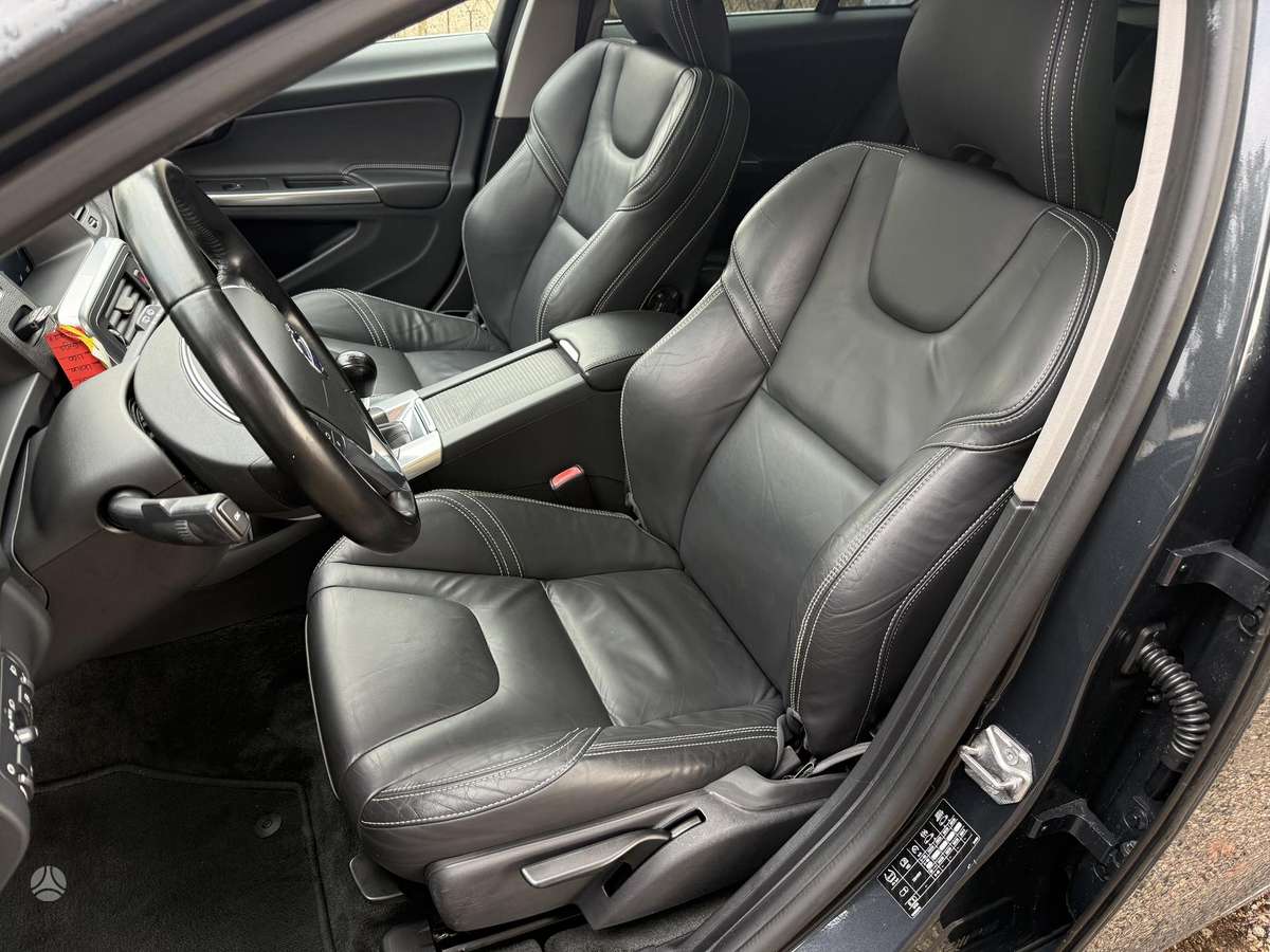 Volvo V60, 2.0 l., Универсал