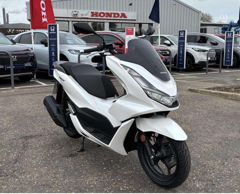 Honda PCX 125cc, scooters / mopeds