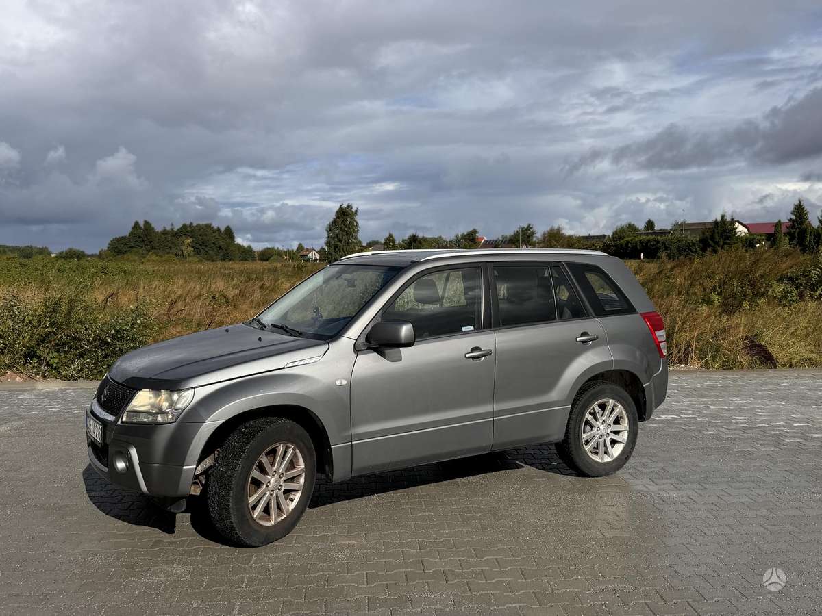 Suzuki Grand Vitara - 3