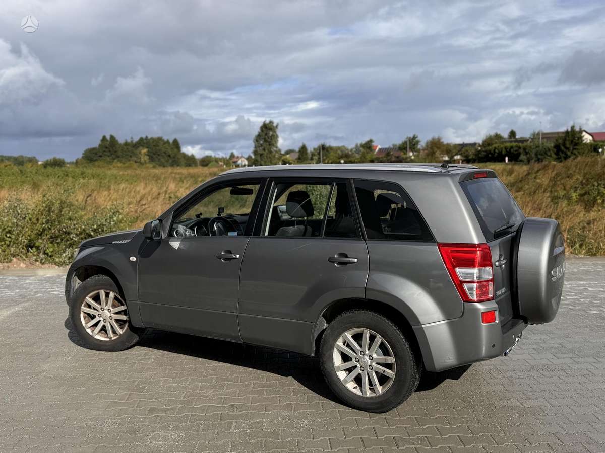 Suzuki Grand Vitara - 4