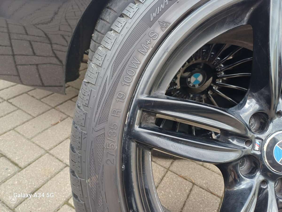 BMW 550, 4.4 l., Седан