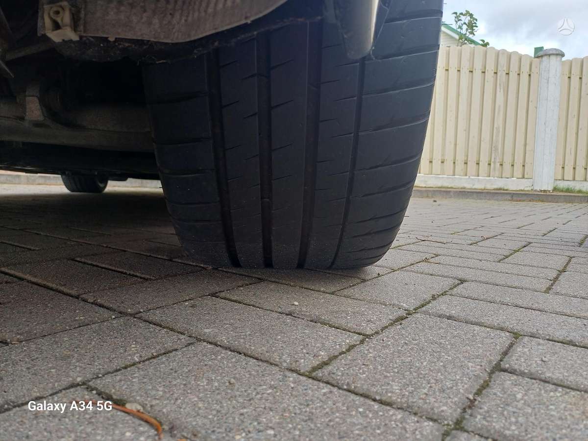 BMW 550, 4.4 l., Седан