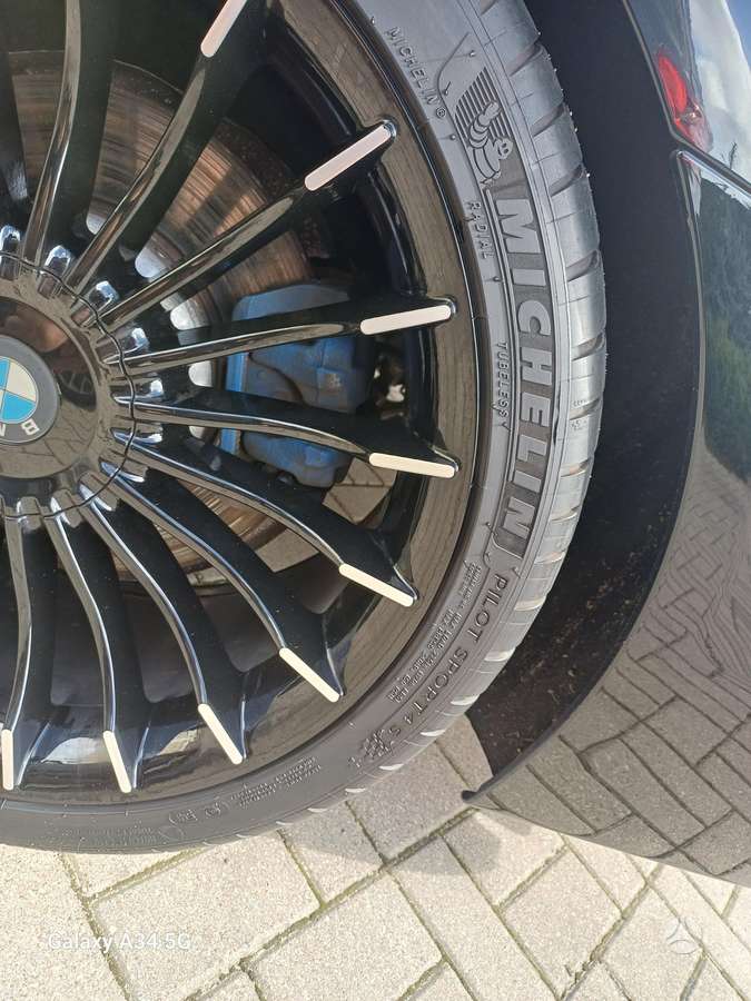 BMW 550, 4.4 l., Седан