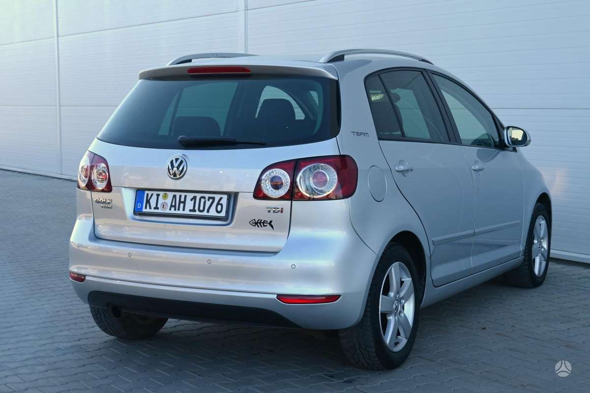 Volkswagen Golf 2010 — photo 7