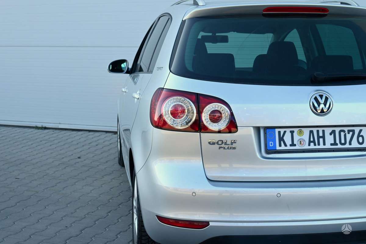Volkswagen Golf 2010 — photo 9