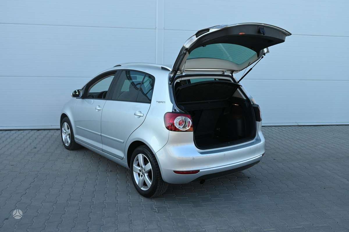 Volkswagen Golf 2010 — photo 10