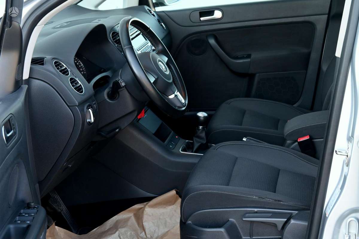 Volkswagen Golf 2010 — photo 13