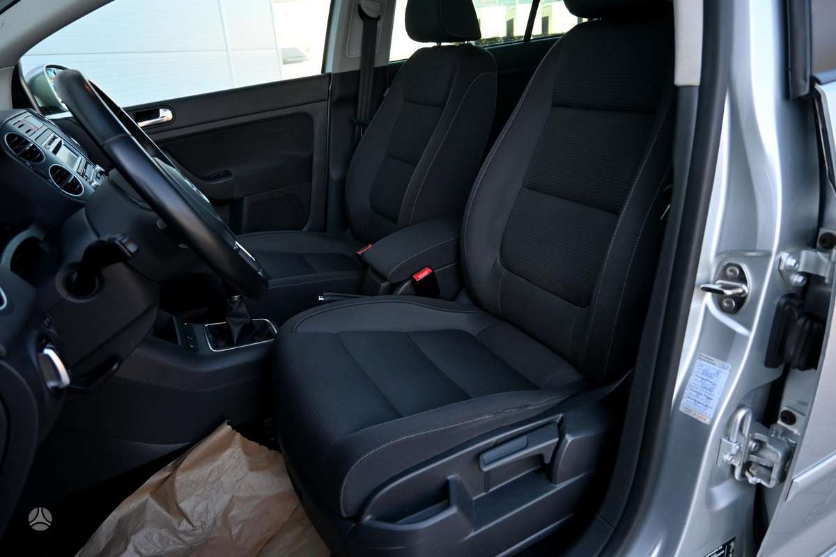 Volkswagen Golf 2010 — photo 15
