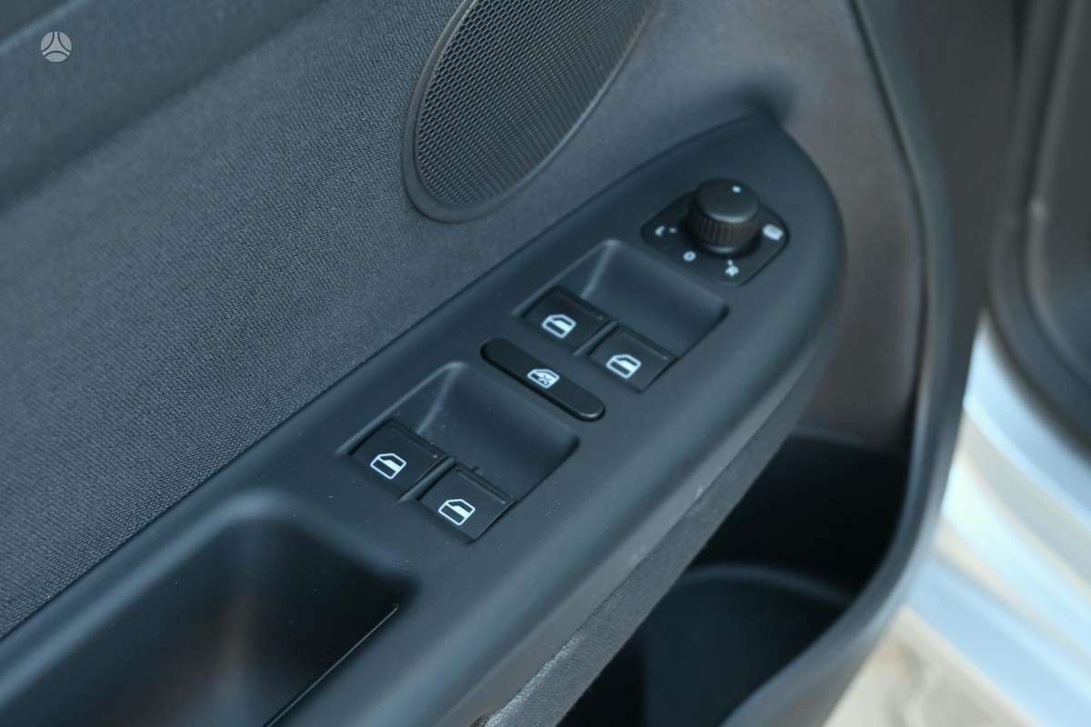 Volkswagen Golf 2010 — photo 16
