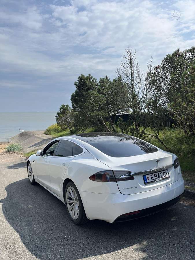 Tesla Model S, 75 кВт·ч, Седан