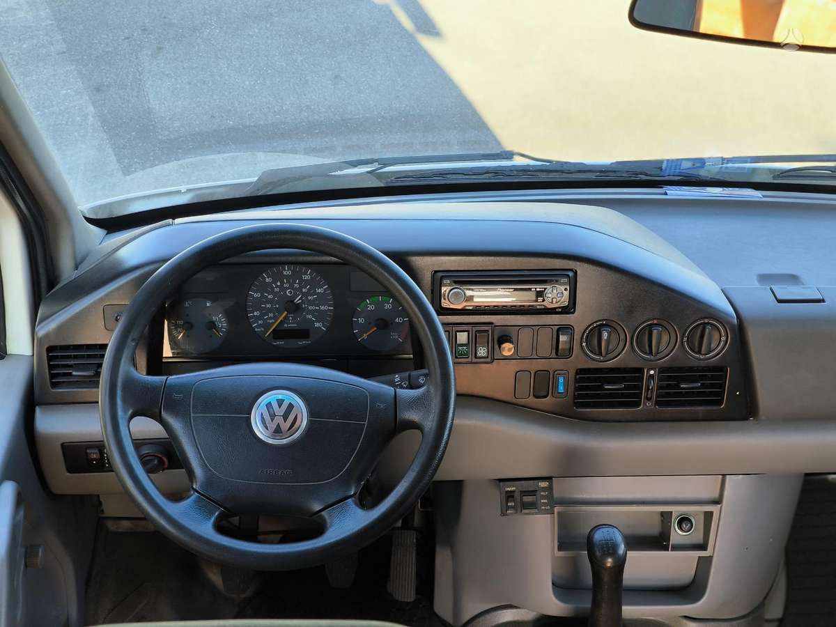 Volkswagen LT - 8