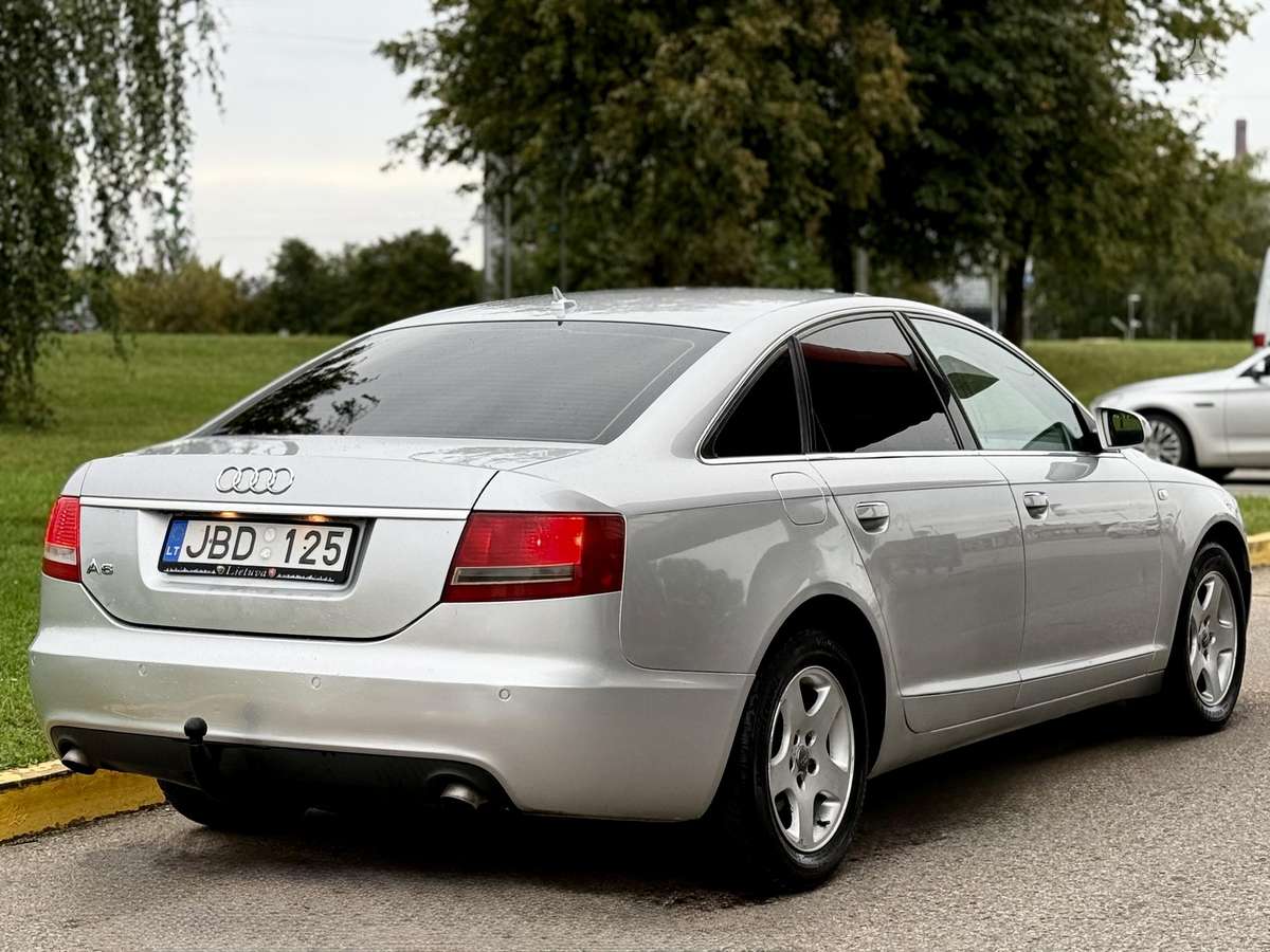 Audi A6, 2.0 l., Седан
