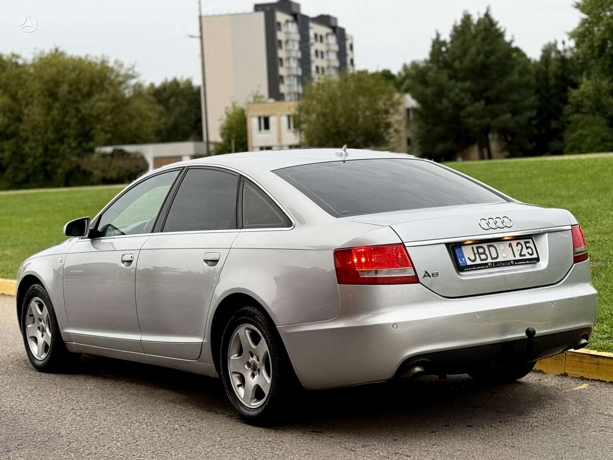 Audi A6, 2.0 l., Седан