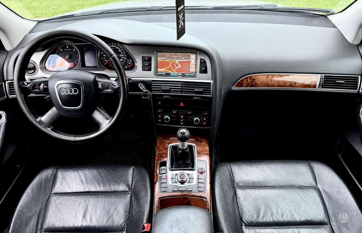 Audi A6, 2.0 l., Седан