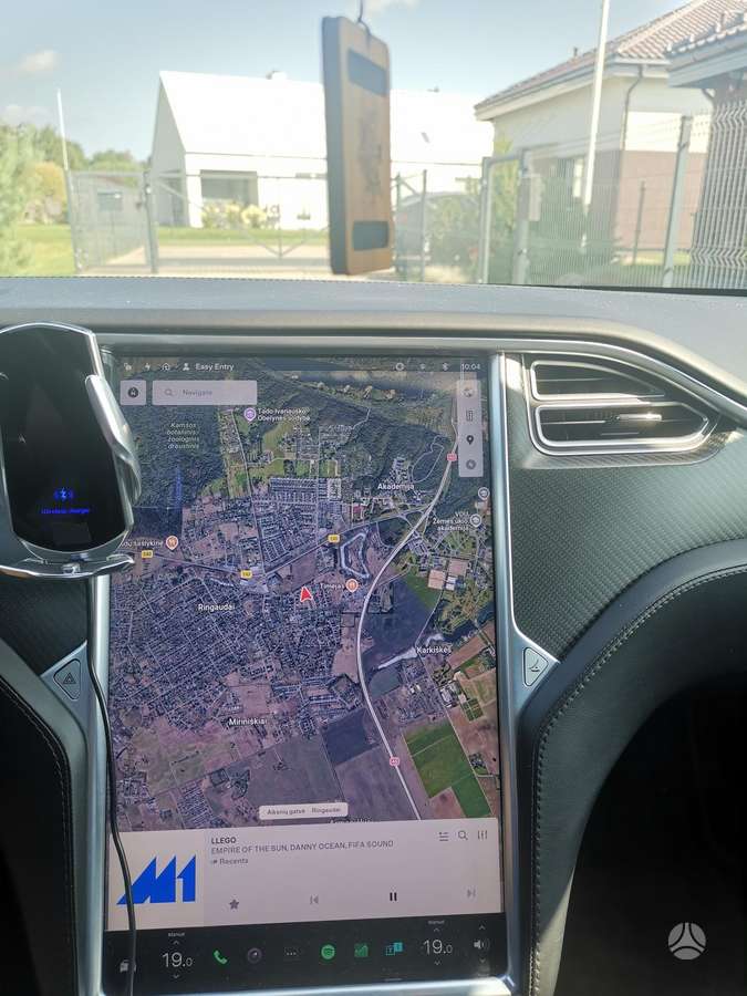 Tesla Model S, 75 кВт·ч, Седан