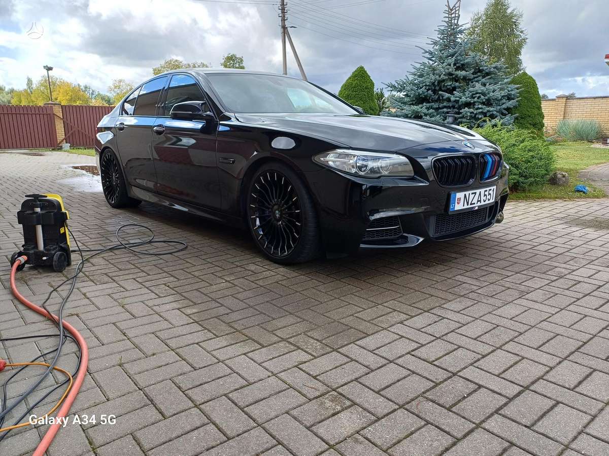 BMW 550, 4.4 l., Седан