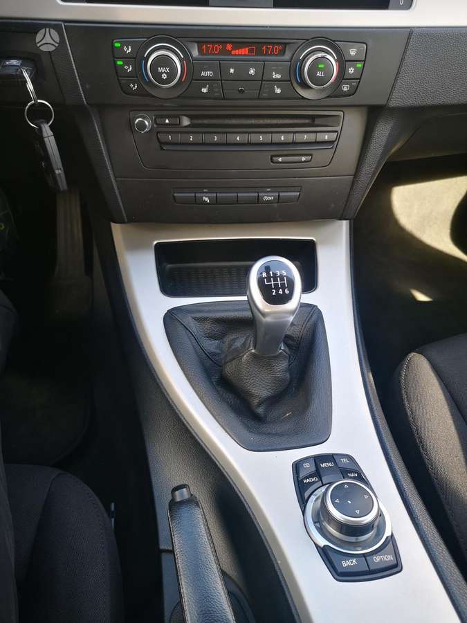 BMW 318, 2.0 l., universalas