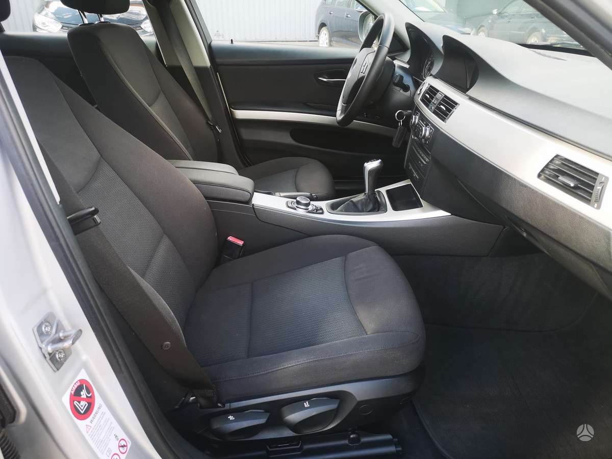 BMW 318, 2.0 l., wagon