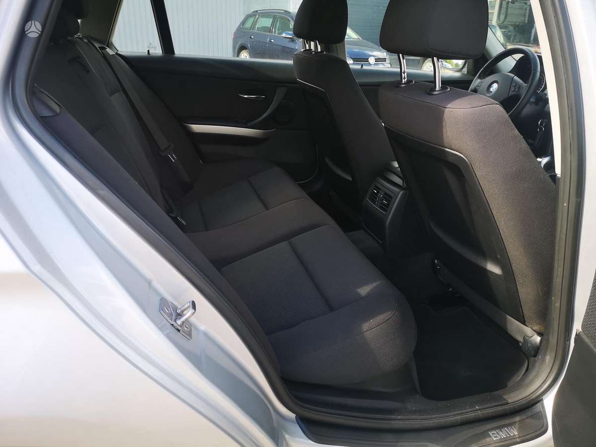 BMW 318, 2.0 l., universalas