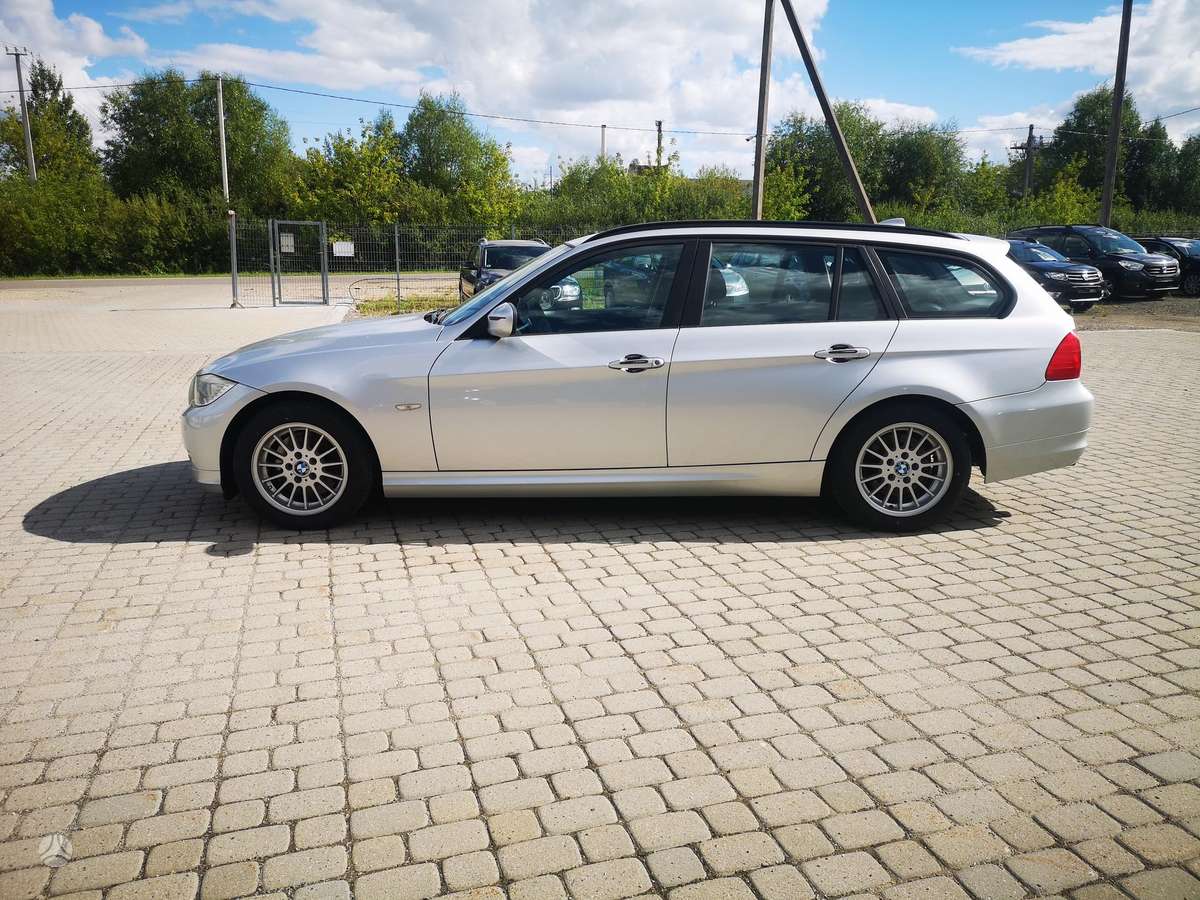 BMW 318, 2.0 l., universalas
