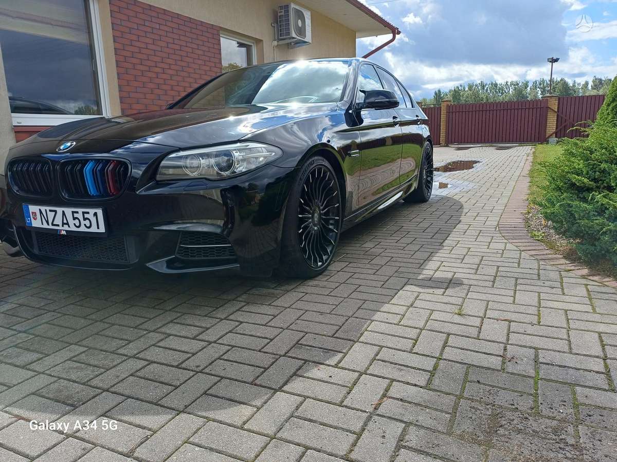 BMW 550, 4.4 l., Седан