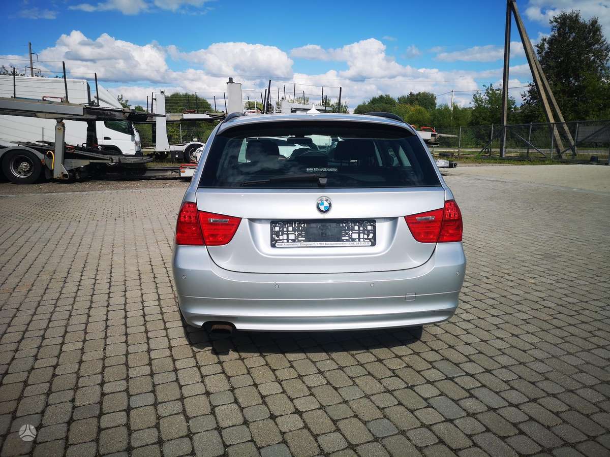 BMW 318, 2.0 l., universalas