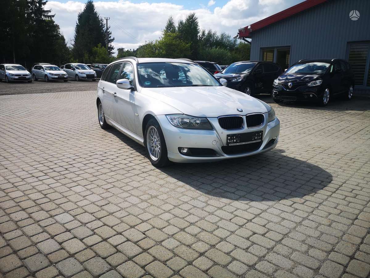 BMW 318, 2.0 l., universalas