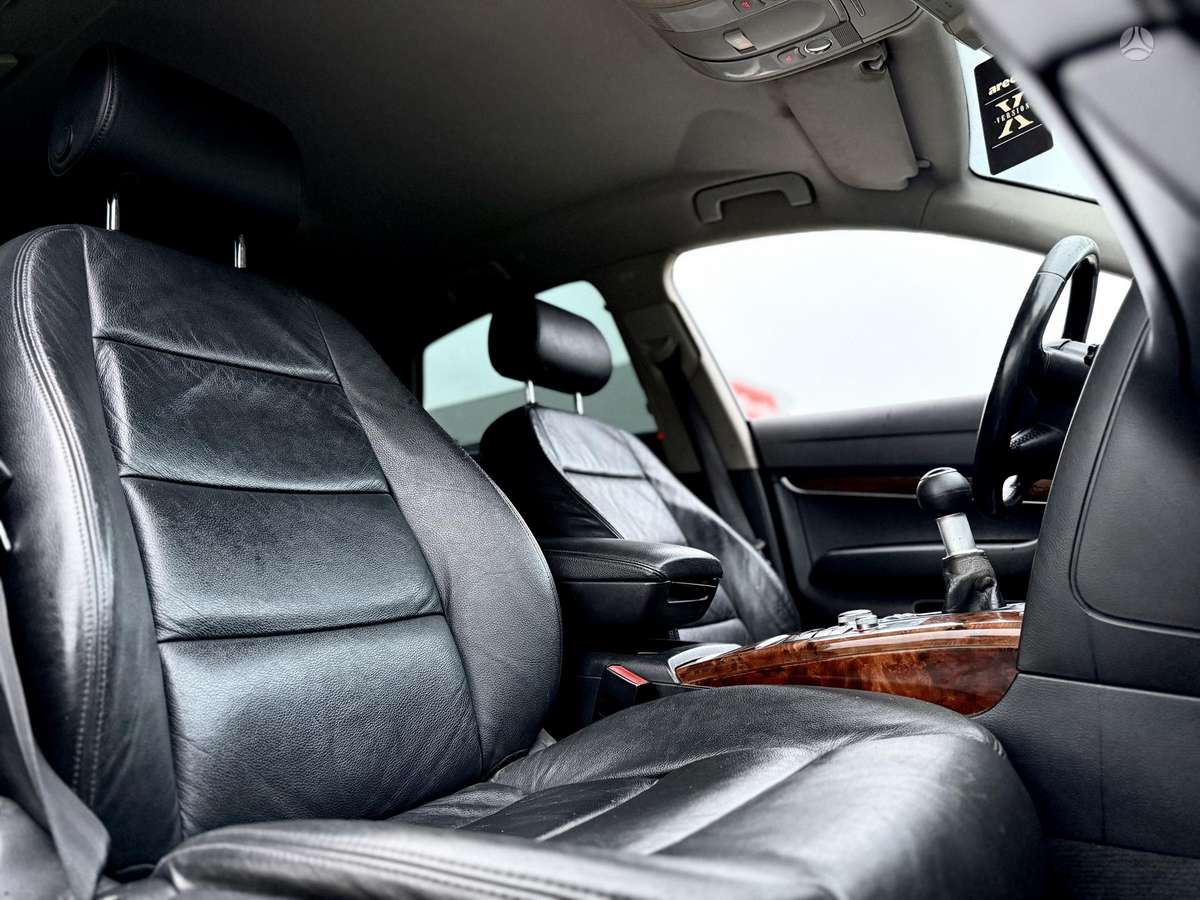 Audi A6, 2.0 l., Седан