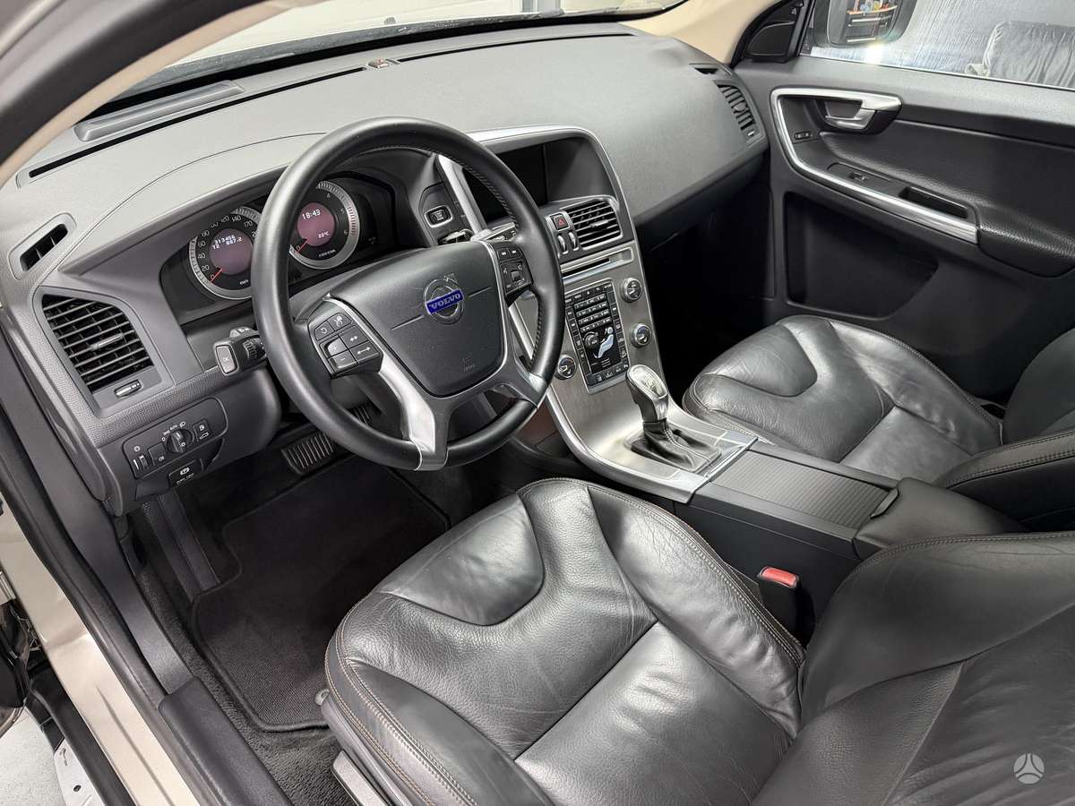 Volvo XC60 - 11