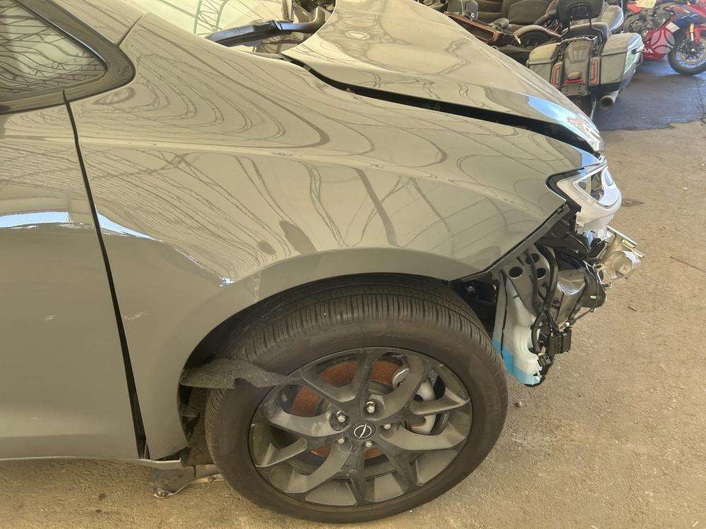 Chrysler Pacifica, Минивэн
