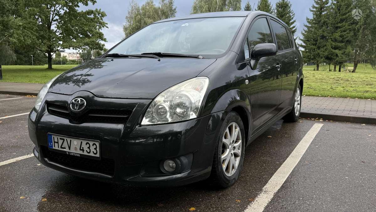 Toyota Corolla Verso - 2
